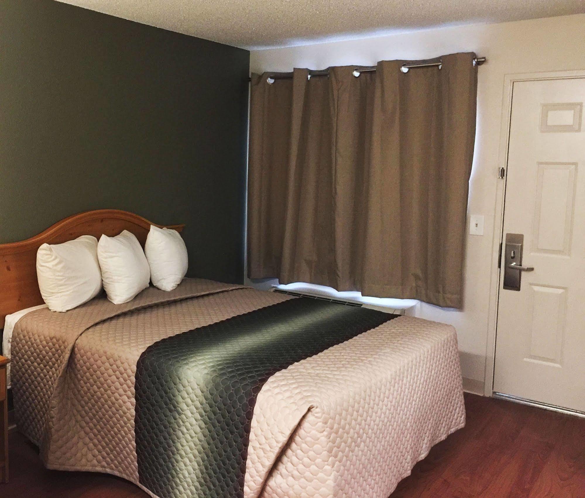 Hometowne Studios By Red Roof Denver - Airport/Aurora Extérieur photo